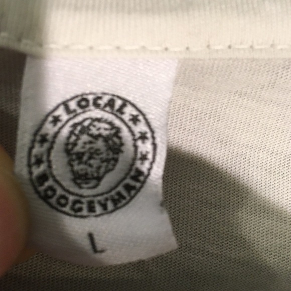 Local Boogeyman Vampirella/Skulls T-shirt - Picture 3 of 3